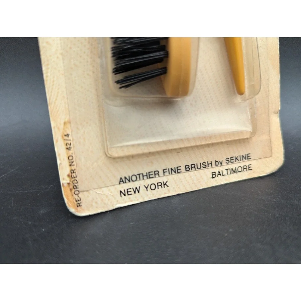 Vintage NOS NEW Nip-N-Tuck Folding Brush by Sekine Mustard New Old Stock